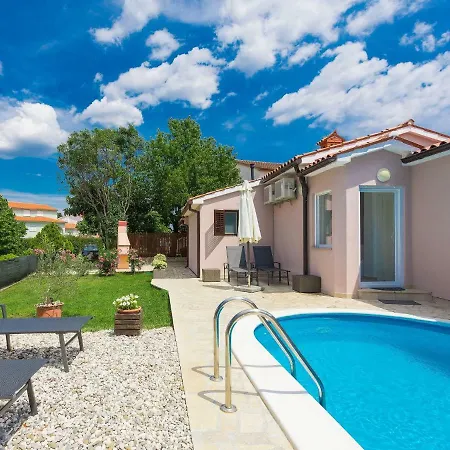 Lino By Interhome * Štinjan