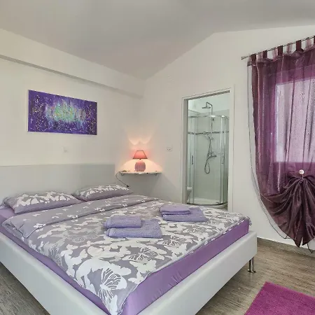 Semesterbostad Lino By Interhome Štinjan