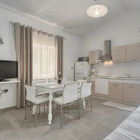 Dom wakacyjny Lino By Interhome *