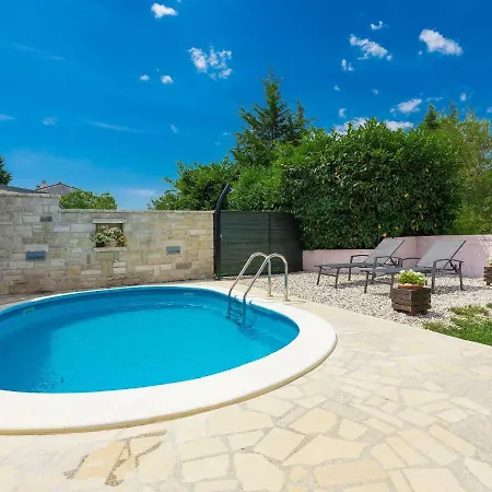 Lino By Interhome Holiday home Stinjan